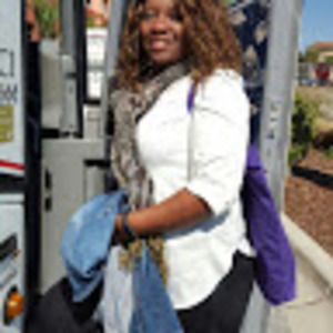 Meet your Posher, Larissa